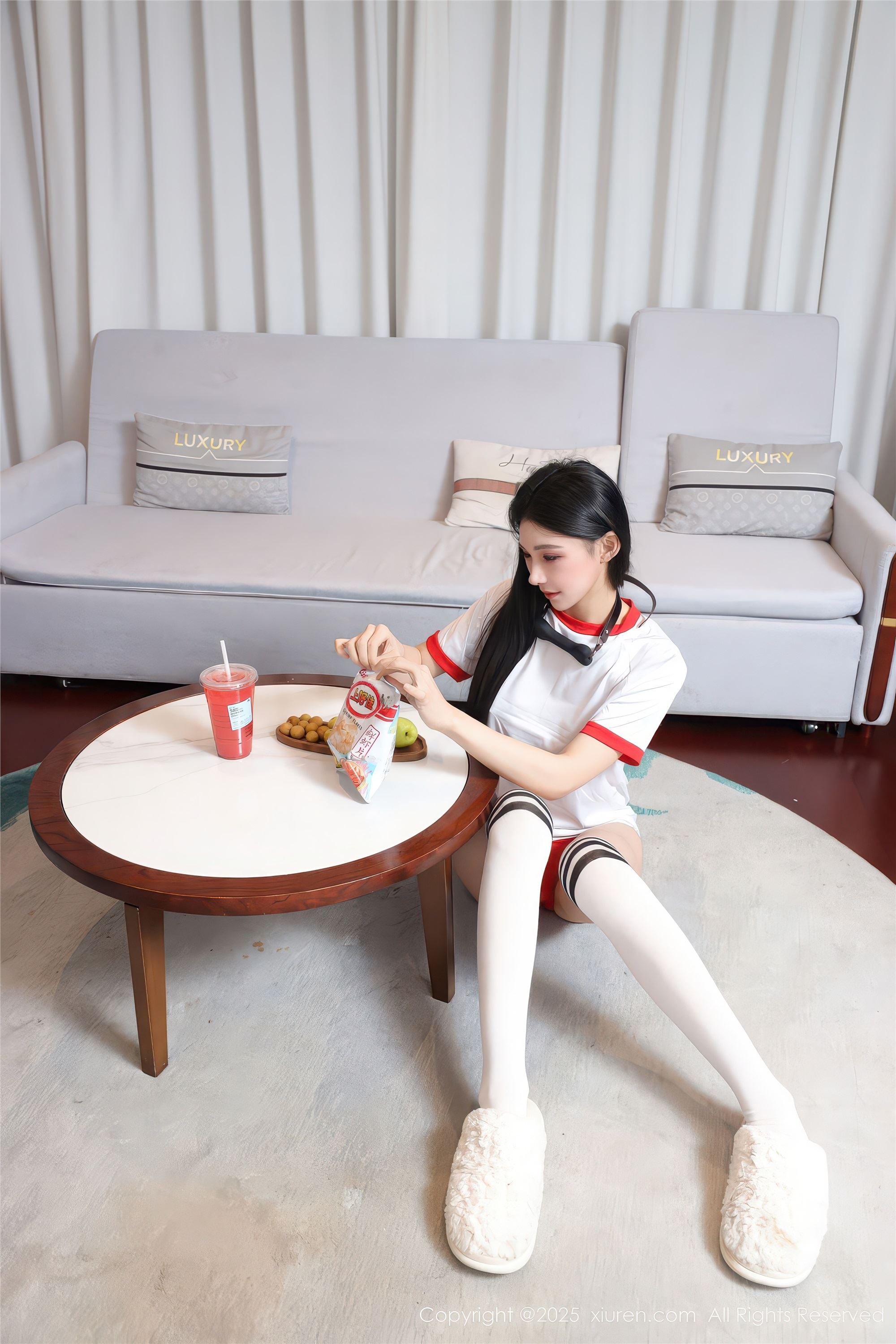 Xiuren秀人网 2025.12.16 NO.11110 许微微呀